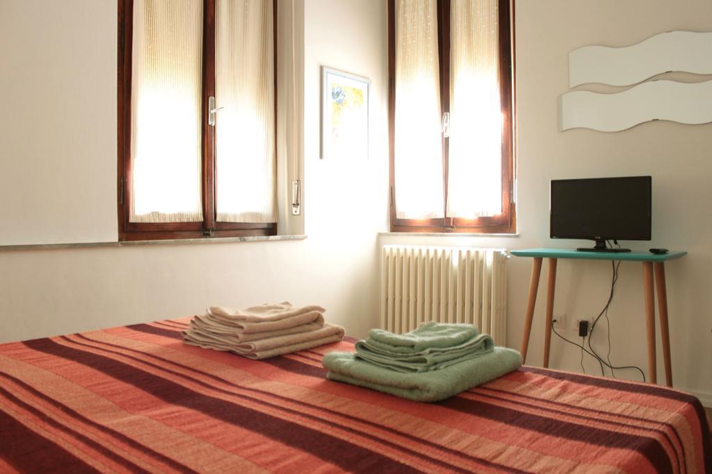 Pino Marittimo Bed and Breakfast Civitanova Marche Buitenkant foto